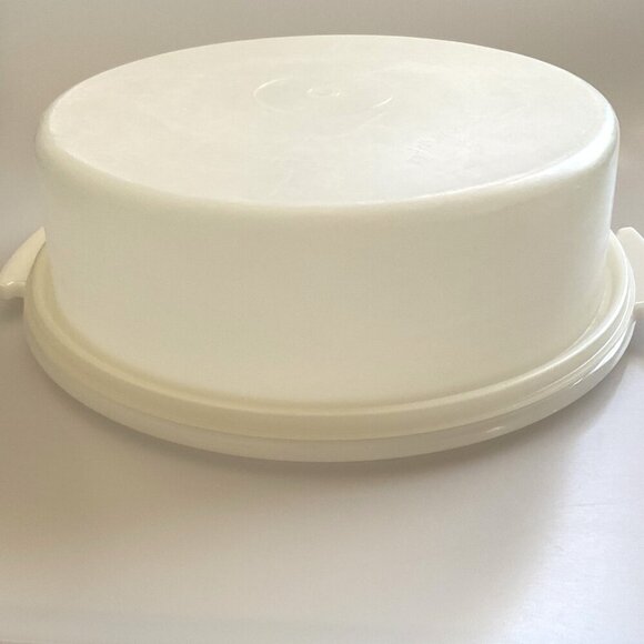 VINTAGE TUPPERWARE CAKE TAKER - Picture 2 of 9